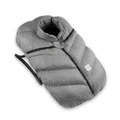 7 A.M. Cocoon cover front view; universal fit keeps baby warm and protected.