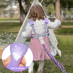 Accmor 360 swivel head design allows free child movement.