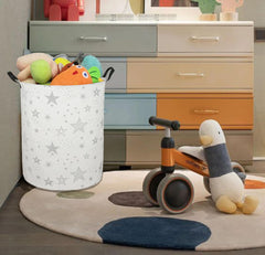 ACMUUNI collapsible hamper in lightweight form, ideal for compact storage when not in use.