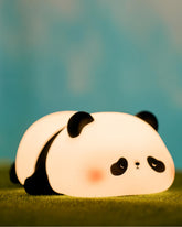 AEDNX Recolte panda night light emits a gentle glow for bedtime routines.