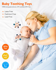 akolik teether with wooden ring for a natural, easy-to-grip feel