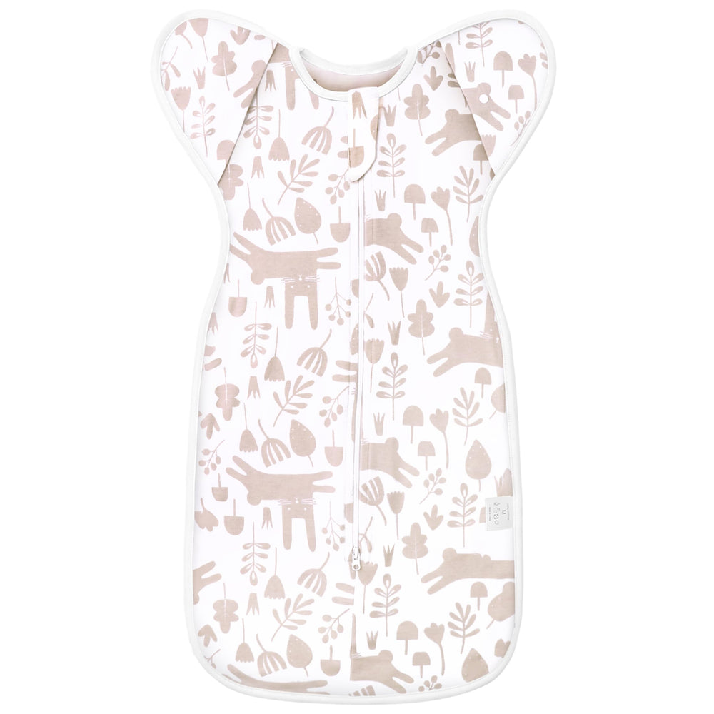 ANYEDDE baby transitional swaddle arma-up design keeps hands free for self-soothing.