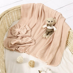 AQOKKA 80x80 cm swaddle wrap provides secure, easy baby wrap from shoulders to feet.