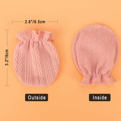 AQOKKA bow hat set on baby, stylish and warm.
