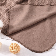 AQOKKA baby blanket with wheat ears design is breathable and comfortable for newborns.