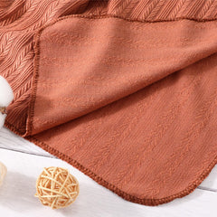 AQOKKA 80 cm square swaddle blanket for easy wrapping.