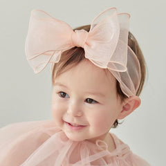 Asphinien lace headband close-up texture showing soft, skin-friendly fabric.