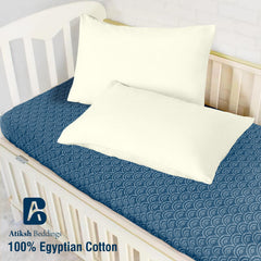 Atiksh Beddings youth pillowcase zipper-closure keeps travel pillow secure during trips.