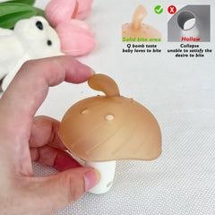 Wrist stay keeps the teether close during meals and play