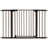 Babelio Baby Gate close-up shows black wood pattern and doorway safety.