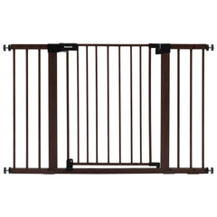 Babelio Baby Gate close-up shows black wood pattern and doorway safety.