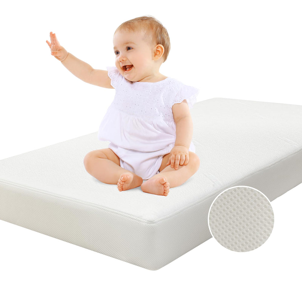 BABELIO crib mattress cover with Tencel focuses on breathability and skin-friendly comfort.