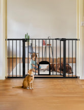BABELIO extrawide gate on stairs keeps babies and pets safely contained.