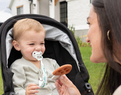 Baby Amy textured sensory clip provides tactile stimulation during teething.