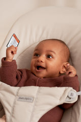 Close-up of fabric detail on BabyBjörn Bouncer Balance Soft