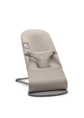 BabyBjörn Bouncer Bliss sand gray front view shows ergonomic seating for calm support.