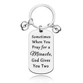 Baipilu Twin Mom Keychain with baby footprints, a keepsake for keys and twins' memories.