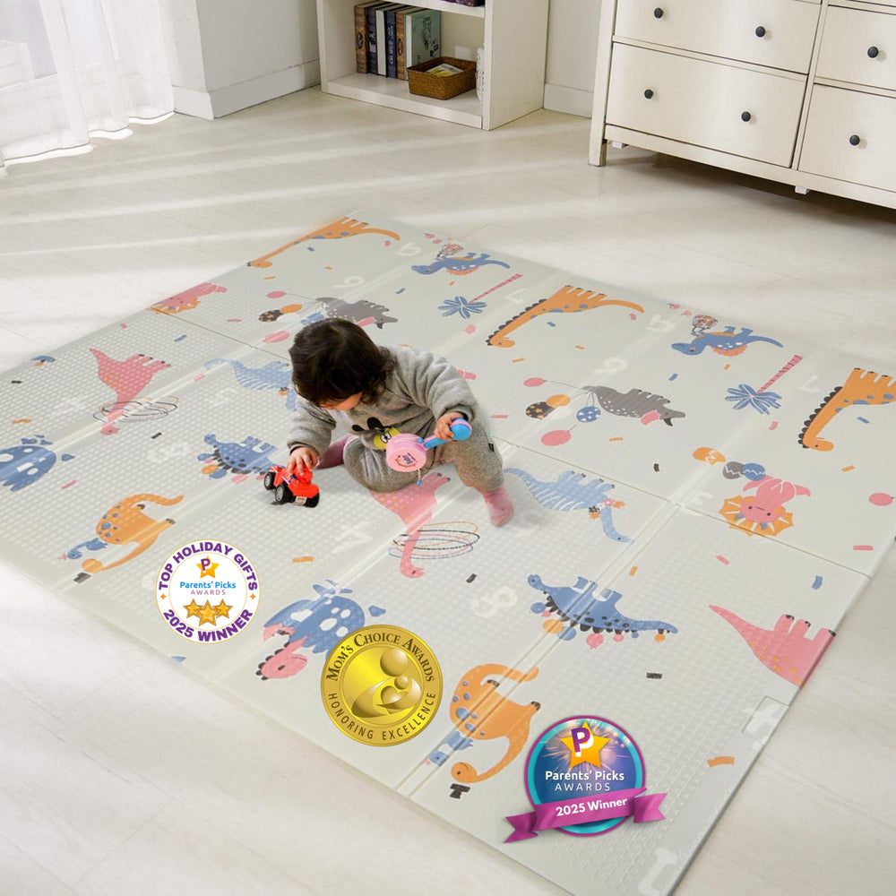 BAMMAX extra-large play mat with dinosaurs design, ideal for spacious tummy time and play.