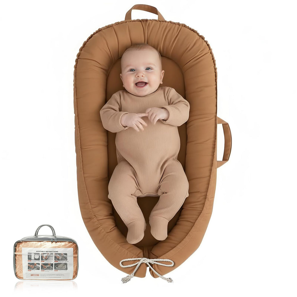 Baobrava baby lounger cover with zipper for easy removal and cleaning.