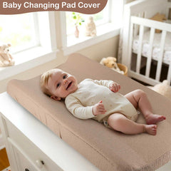 Basumee elastic edge keeps the cover in place through diaper changes