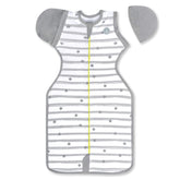 bbluv Sleëp hands-up swaddle showing arms raised for self-soothing and calm sleep