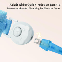 BearCouple 360-swivel clip allows unrestricted movement for curious kids