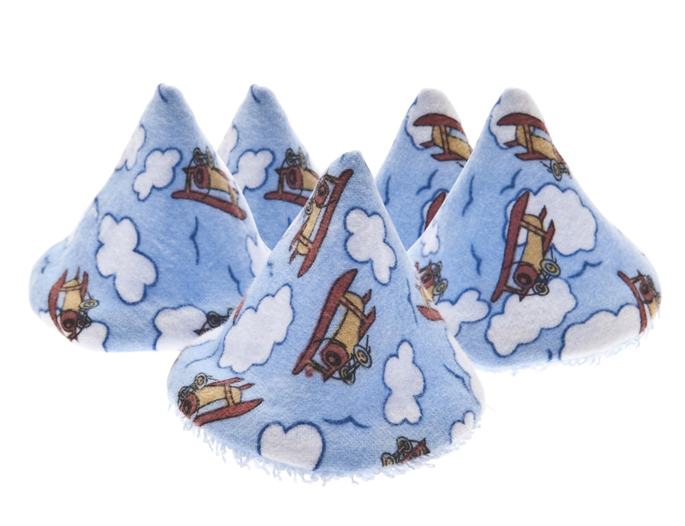 Beba Bean Pee-Pee Teepee blue airplane in cellophane bag supports quick, dry diaper changes.