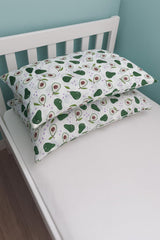 Bebek Ozel Turkish cotton pillowcase close-up, breathable fabric that helps your toddler stay cool at night.