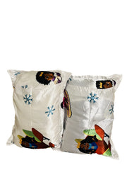 Beddings Place polka dots nursery design adds charm to a bed.