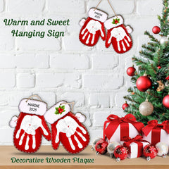 BEETHIS my first Christmas handprint sign makes a keepsake to treasure.