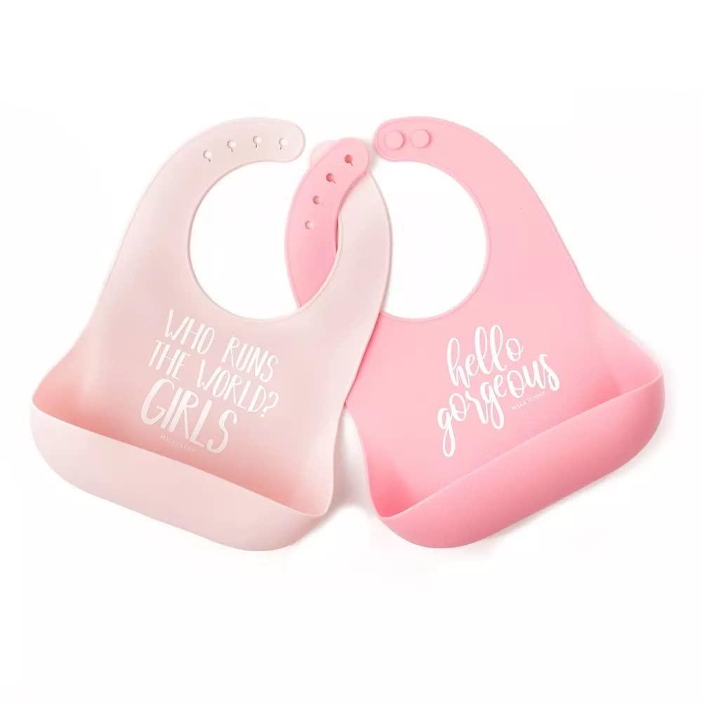 Bella Tunno Wonder Bib two-pack with crumb-pocket catching crumbs during feeding.