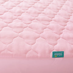 Deep skirt with elastic ensures a secure fit on 52x28 mattresses.