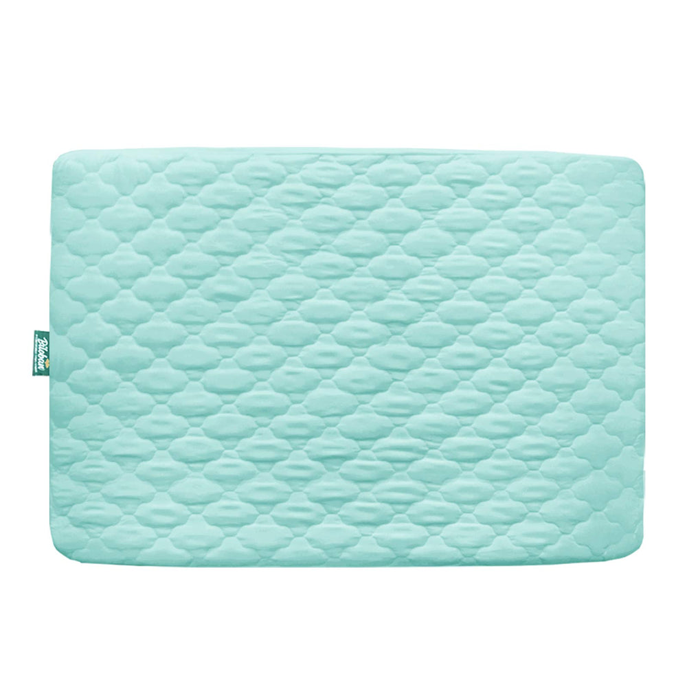 Biloban pack-n-play mattress protector in aqua offers a soft, leak-proof surface.