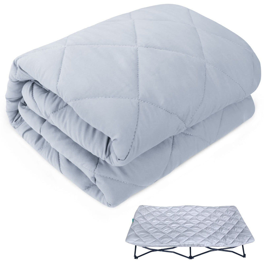 Biloban Regalo My Cot sheet cover, soft and breathable for comfortable naps.