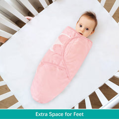 Biloban swaddle with hook-and-loop tabs for easy adjustable swaddling in grey-pink.