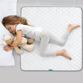 Biloban waterproof 4-layer bed pad showing moisture protection and coverage.