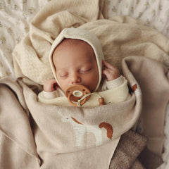 Bleu La La stroller and car seat friendly blanket for on-the-go use.