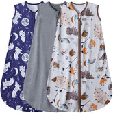 BSTOPPT sleep sack with fox-dinosaurs pattern keeps baby warm through the night.