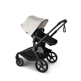 Bugaboo Kangaroo all-terrain wheels deliver smooth rides on rugged surfaces.