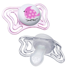 Chicco PhysioForma satin-textured nipple provides soft grip and minimal slip