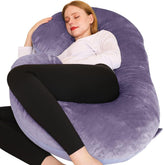 Chilling Home C-shaped pregnancy pillow in front view supports the body for comfortable sleep