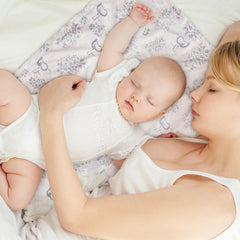 Civarua Kids flowers print blanket for naptime and swaddling.