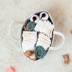 Comfy Cubs rope handle on caddy highlights portability for on-the-go parents.