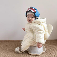 CoocooBaby travel bag and liners in view, ensuring quick cleanup on the go.