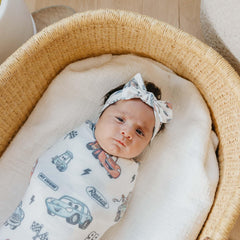 Copper Pearl bow headband design complements outfits with on-trend patterns and quality finish.