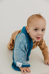 Copper Pearl Hogwarts ultra-soft fabric delivers gentle tactile comfort during snuggles.