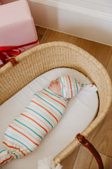 Copper Pearl lightweight breathable blanket keeps baby comfortable.