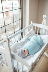 Copper Pearl Sonny nursing cover feature for on-the-go feeding