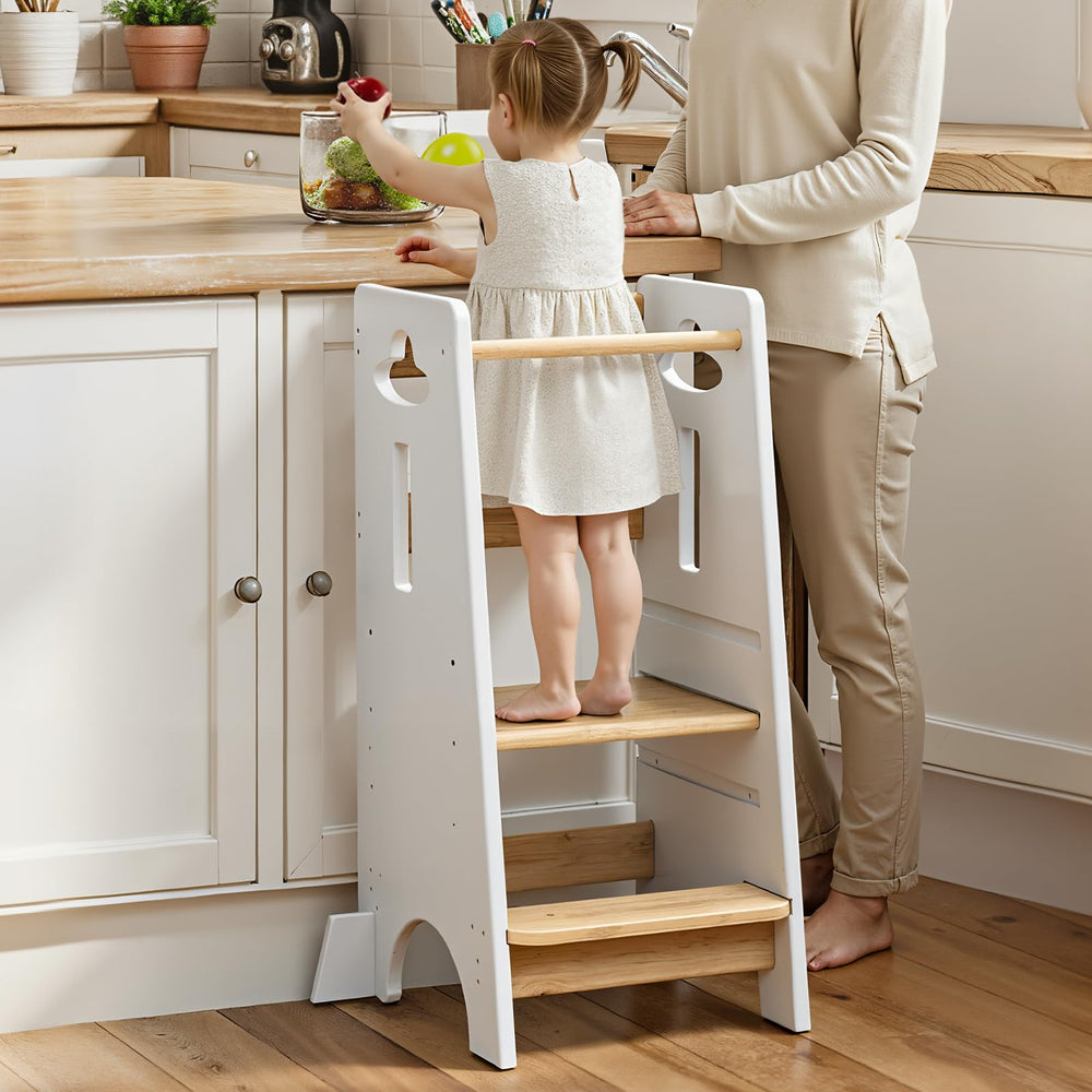 COSYLAND three-level standing tower ready for assembly, stable and child-friendly.
