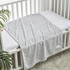 CREVENT blanket swaddle use illustrates secure wrap and gentle warmth for infants.